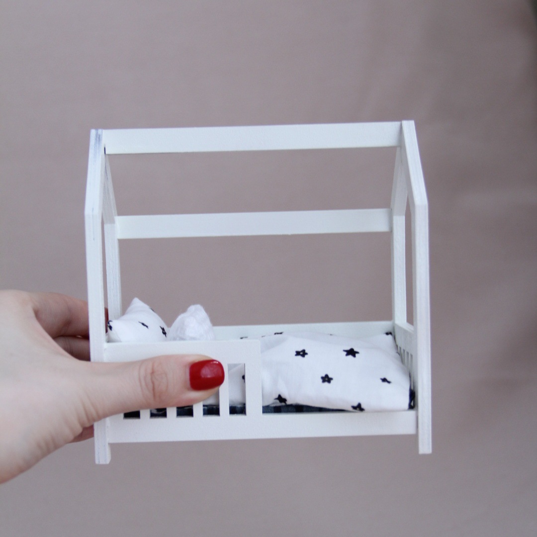 1:12 Miniature Wooden Baby Cri - đánh giá và giá Baby Nursery Age